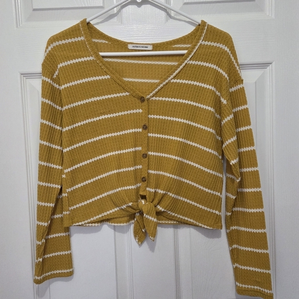 Caution To The Wind V Neck Mustard Yellow Waffle Knit Long Sleeve Top Sz Medium